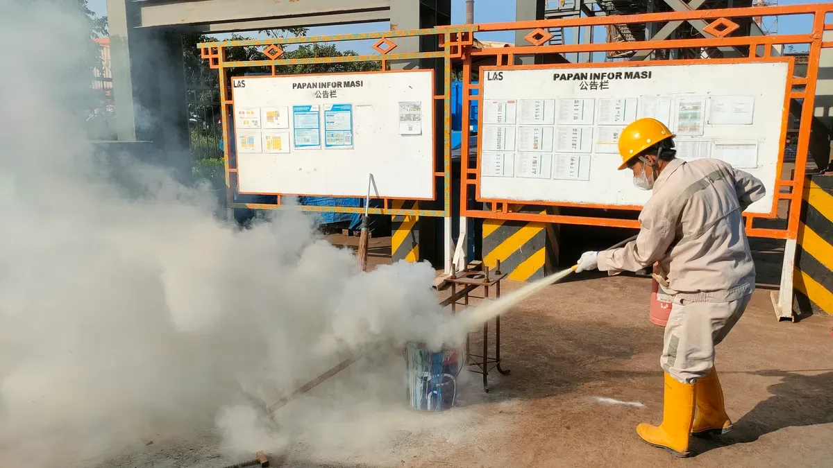 Hồ sơ m&ocirc;i trường, sức khỏe v&agrave; quy định